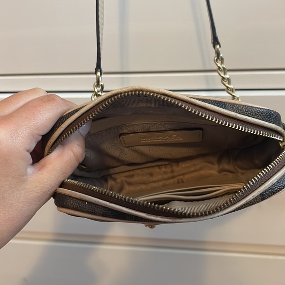 Michael Kors Monogram Crossbody - Picture 5 of 8